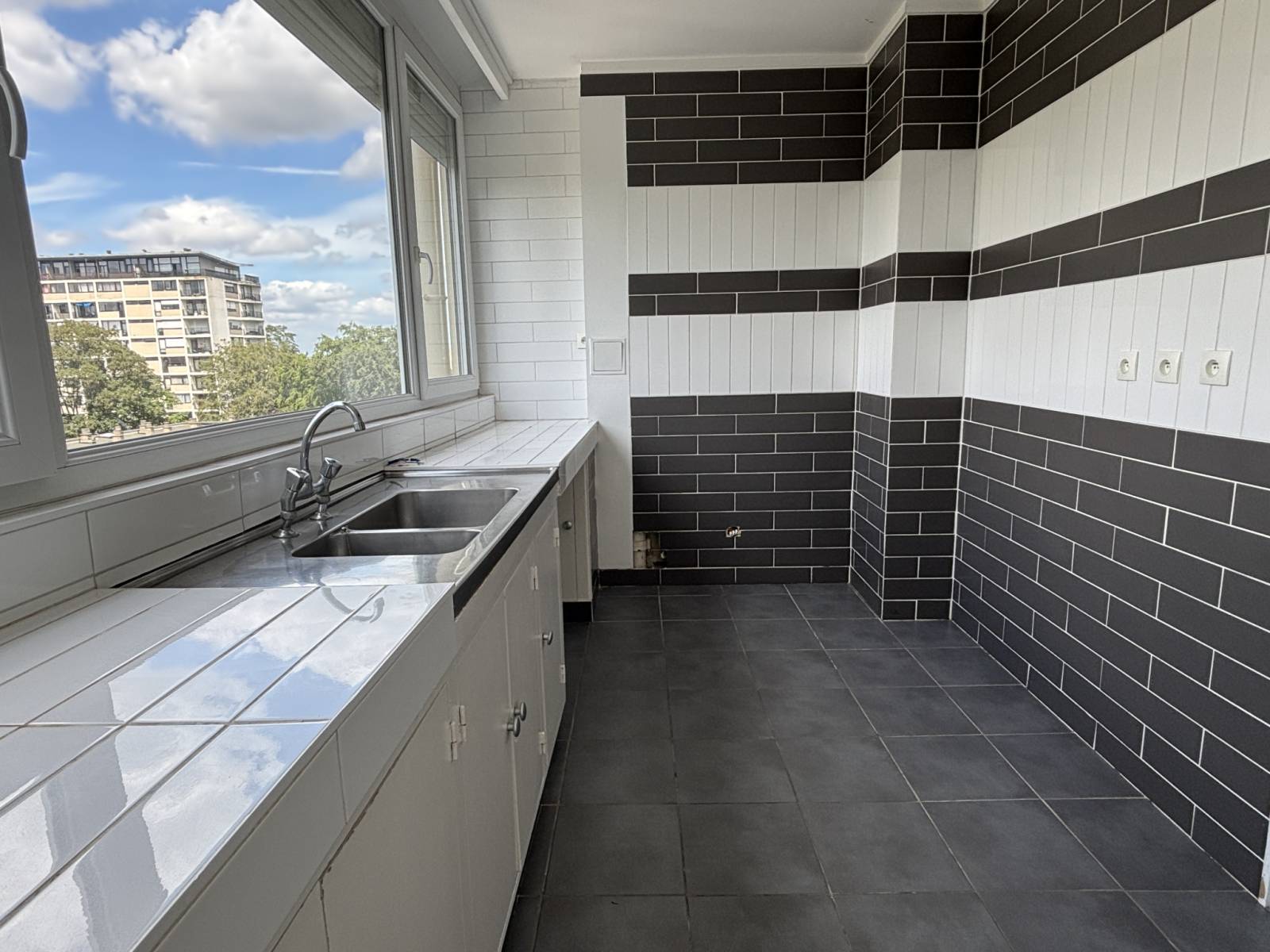 Appartement 4 pièces 100 m² · à Roubaix · 99,5 m² · 99 900 €